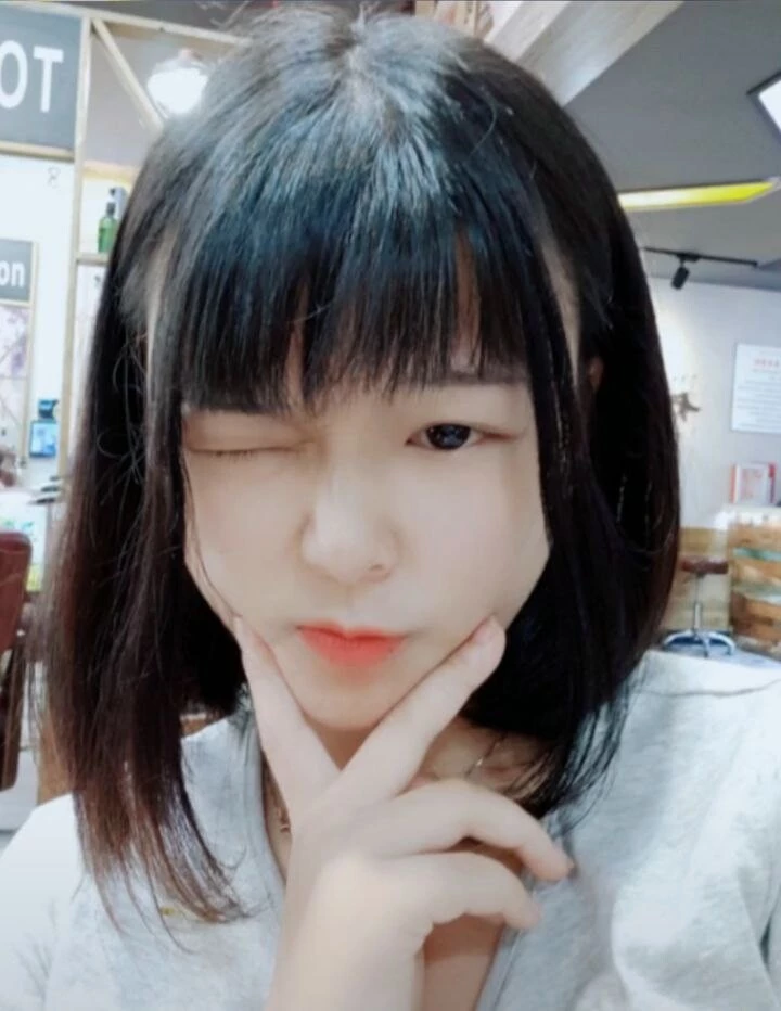 小骚逼被口爆[10P]