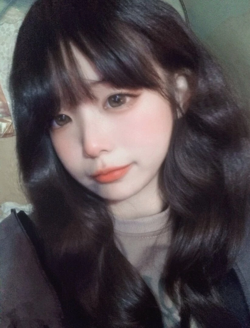 斜眼小母狗[11P]