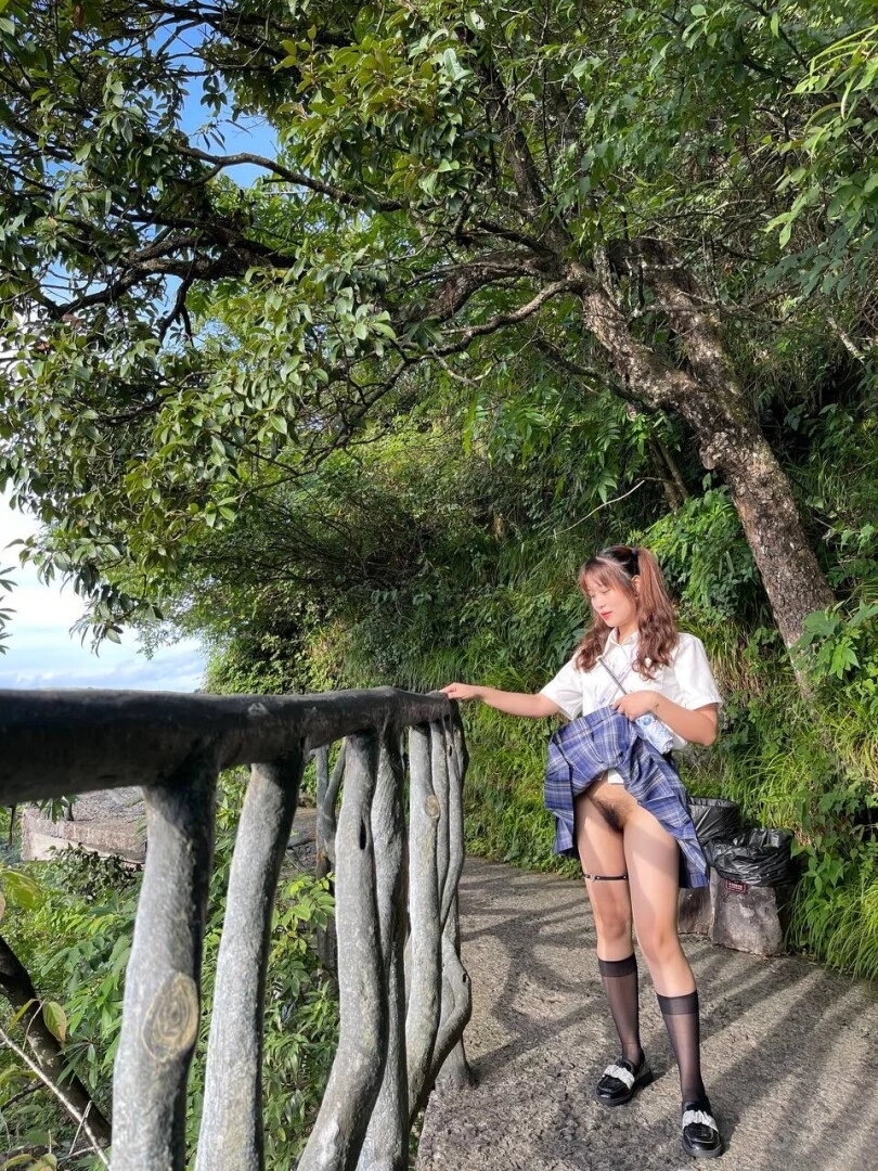 湖南一美女教师[10P]