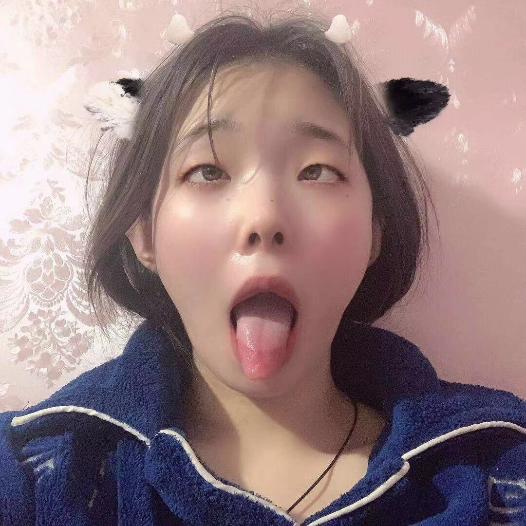 这个小姑娘真的很骚啊[10P]