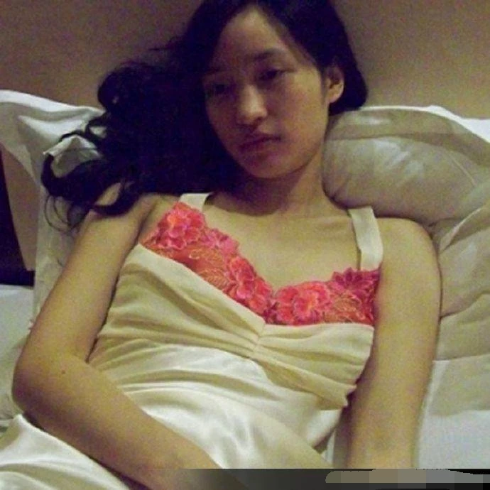 操起来还不错的小美女[14P]