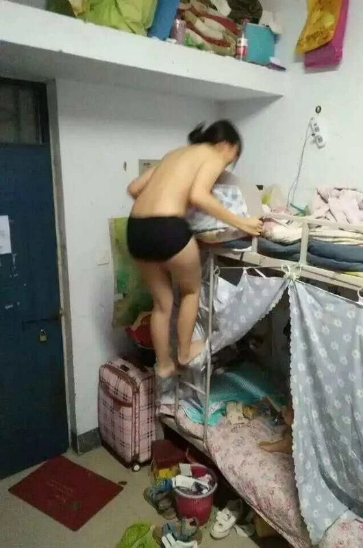 女生宿舍里的春光[13P]