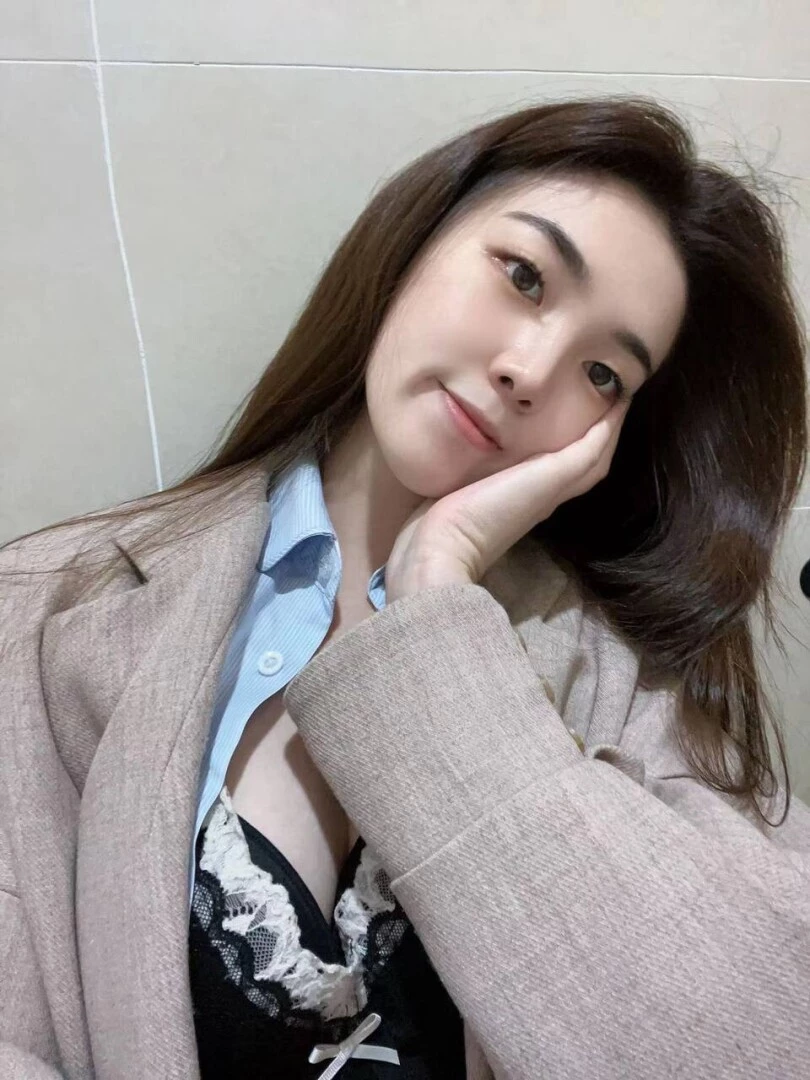 黑丝骚货真的是舒服[22P]