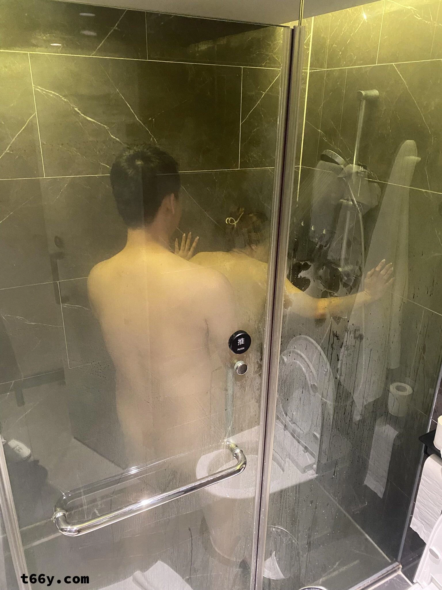 [绿帽淫妻]老夫老妻日常性爱已经无感了，必须要多P、被别的男人草才有动力[13P]