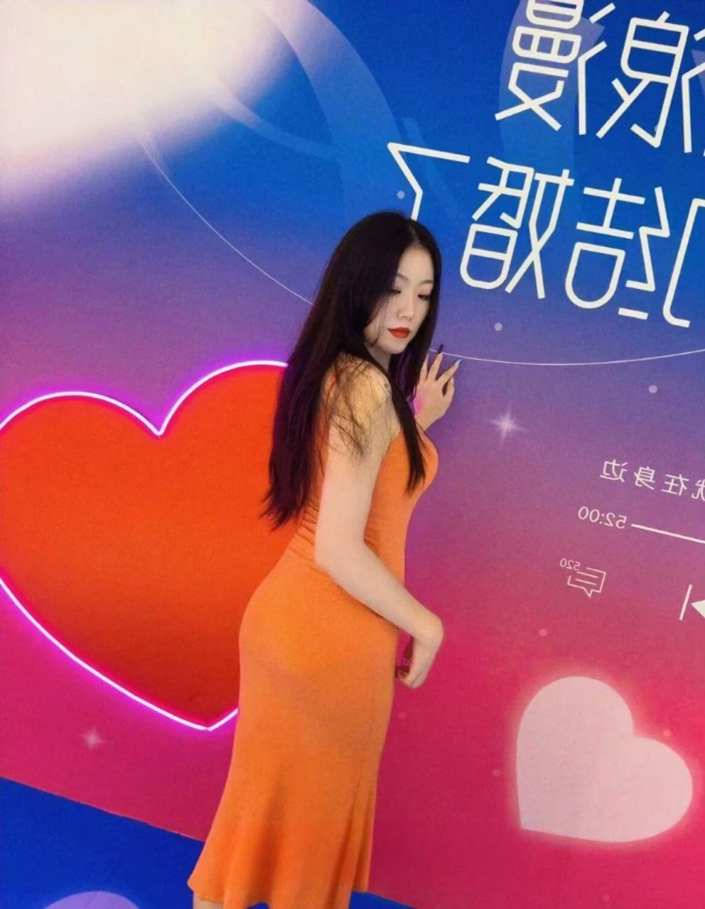 火辣轻熟女掰穴自拍～极品必收[10P]