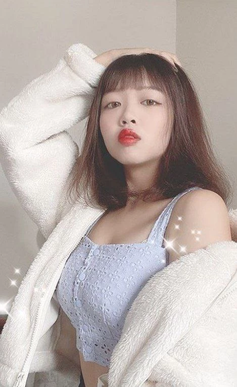 胸部挺好看  [16P]