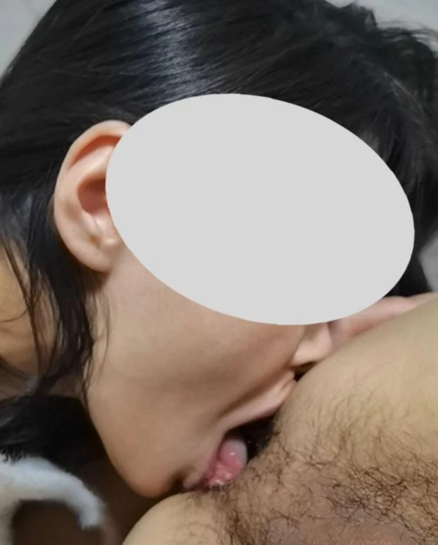 口爆毒龙，样样精通，她要我每天射脸上给她吃 [20P]