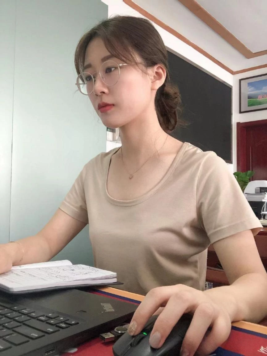 露脸老师[16P]