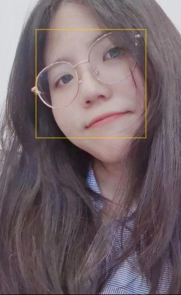 眼镜骚婊子 [10P]