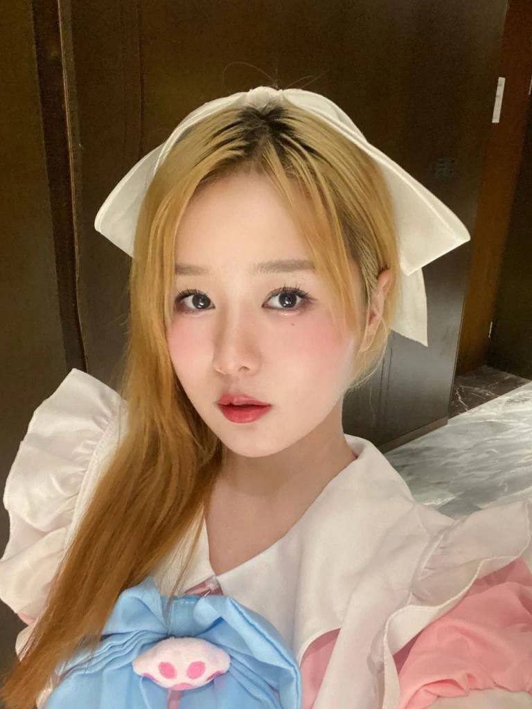 高颜值美女 [27P]