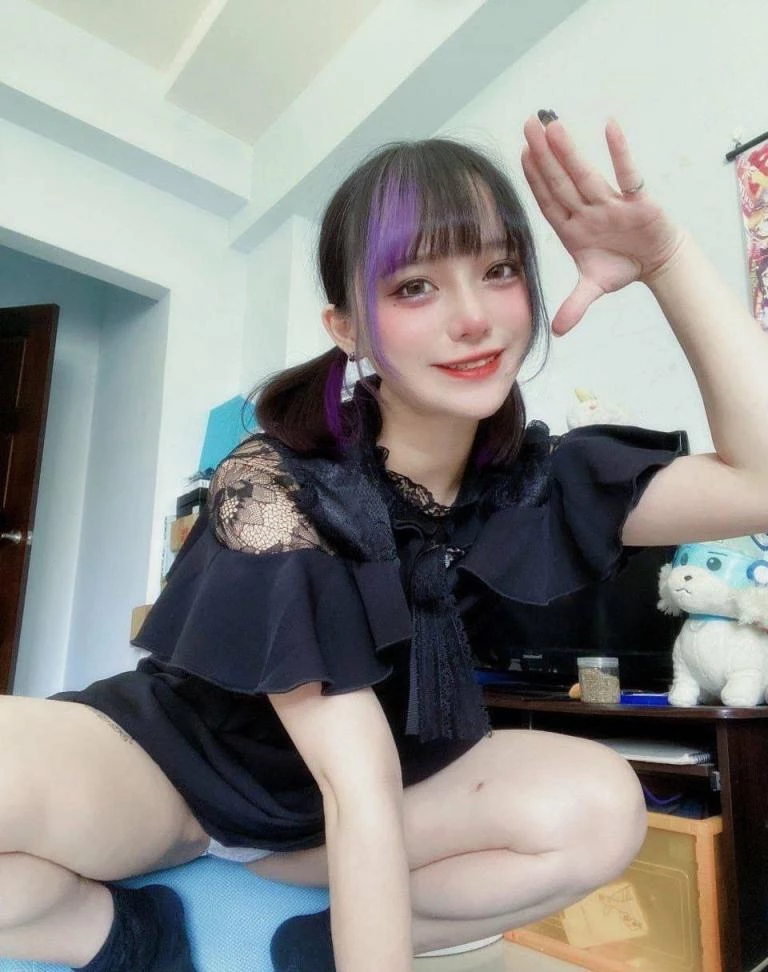 逼、脸、足，都很在线［31P］