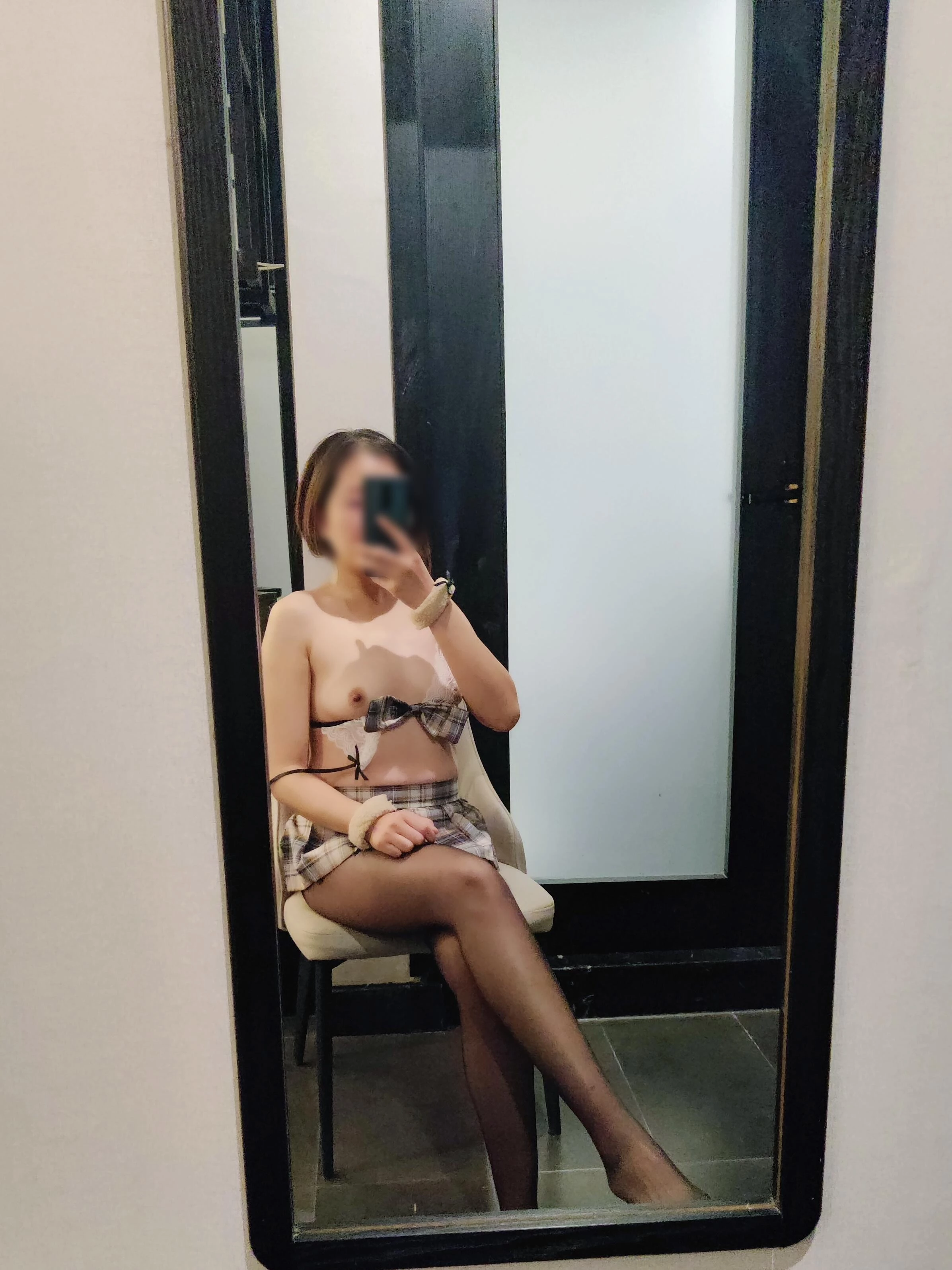 女友扮成学生妹挑逗我操乾她_[13P]