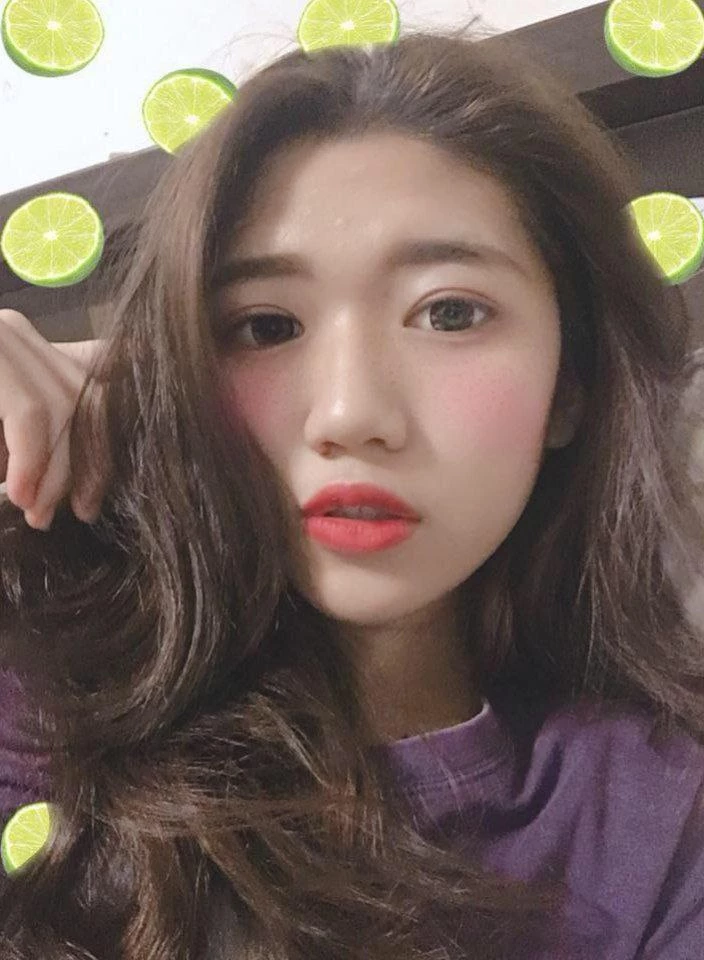 此女骚气得很 [13P]