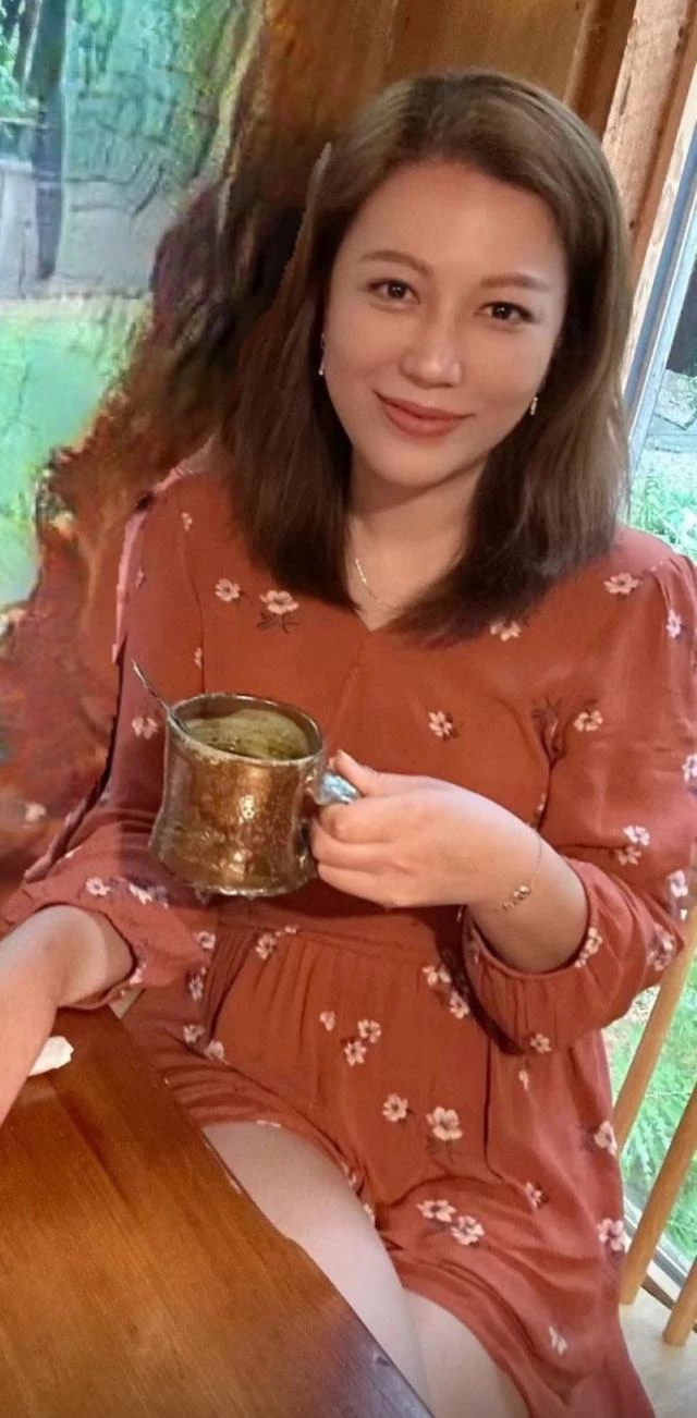 [绿帽淫妻]网友的风骚老婆颇具异域风情，已三通，性欲强需要经常找野男人草她[29P]