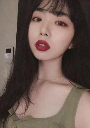 美女明艳动人 [12P]