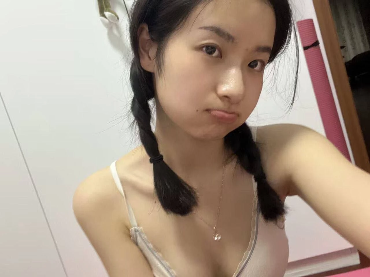 妹子被拿下了 [10P]