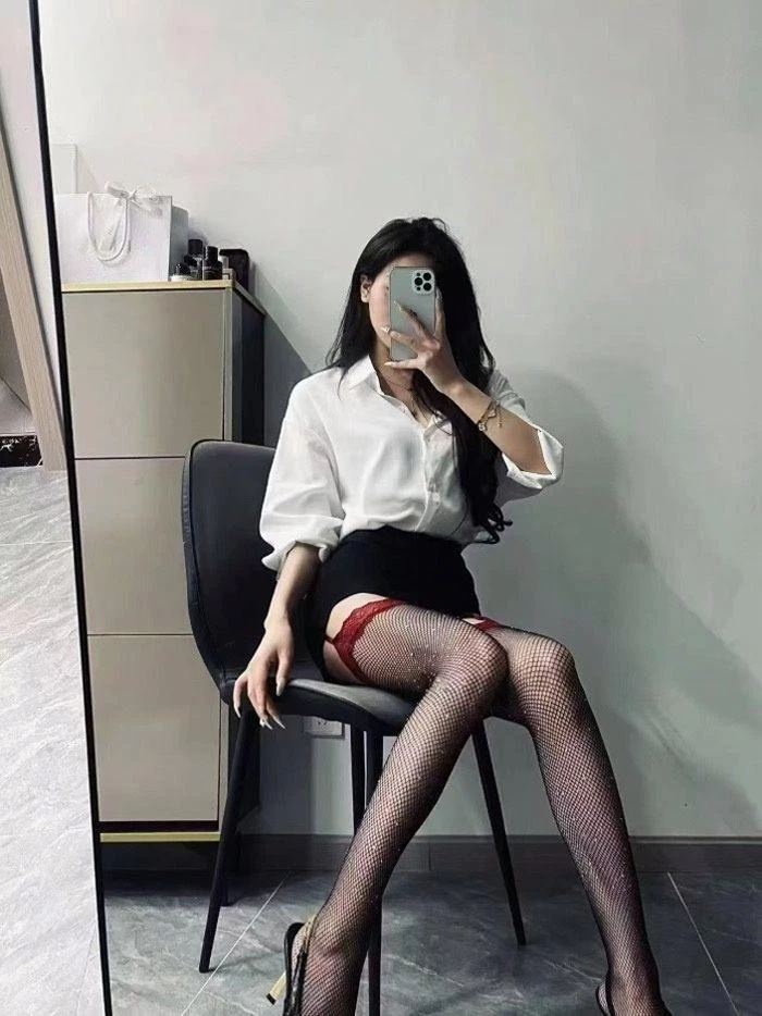 母狗大学时候就天天被操，爱好吞精[16P]