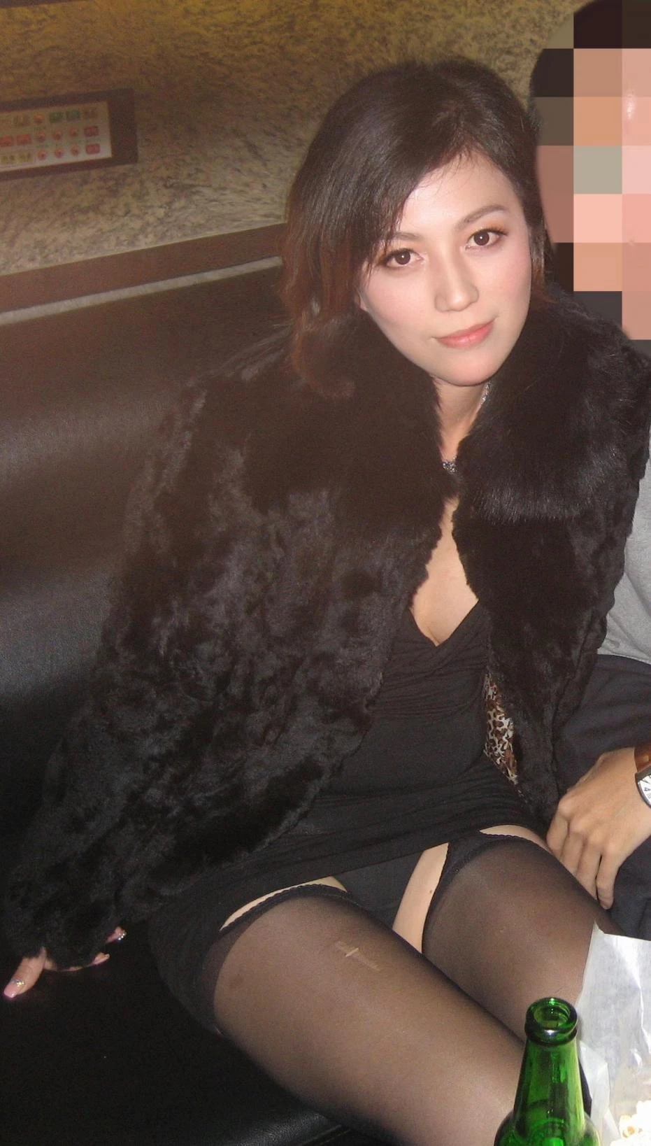 [绿帽淫妻]网友的风骚老婆颇具异域风情，已三通，性欲强需要经常找野男人草她[29P]