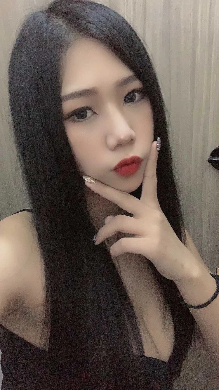 质量很高的美女 [11P]
