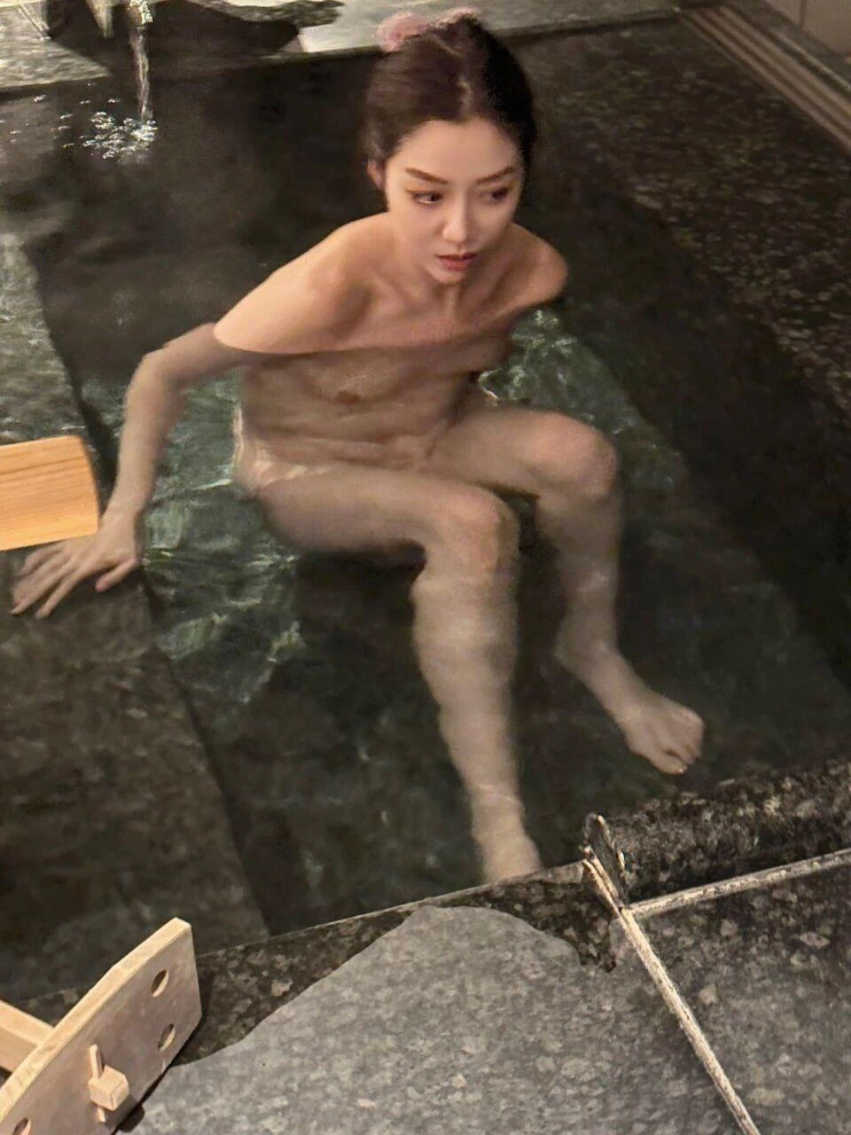 三十如狼四十如虎，少妇坐地能吸土[22P]