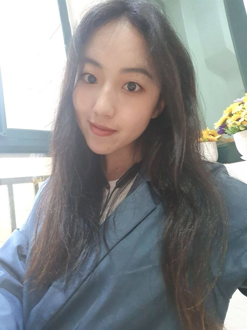 反差小婊子，套上家伙事还是很听话[11P][1V]