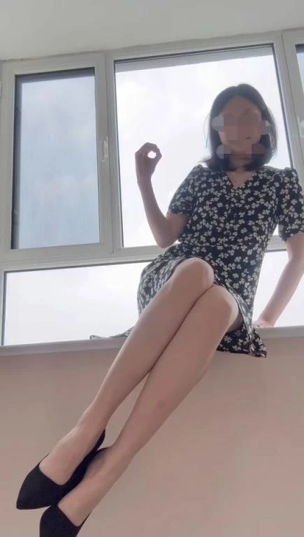 [原创]粉丝投稿认证进群两次手势加举牌认证望敬请评论[加精][13P]