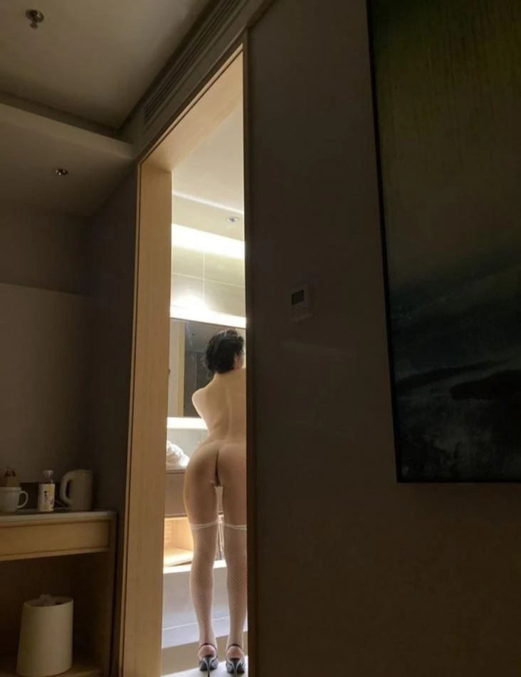 酒店约炮前同事[12P]