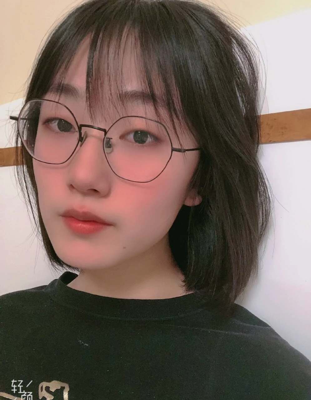 眼镜小少妇的乳房真大[17P]