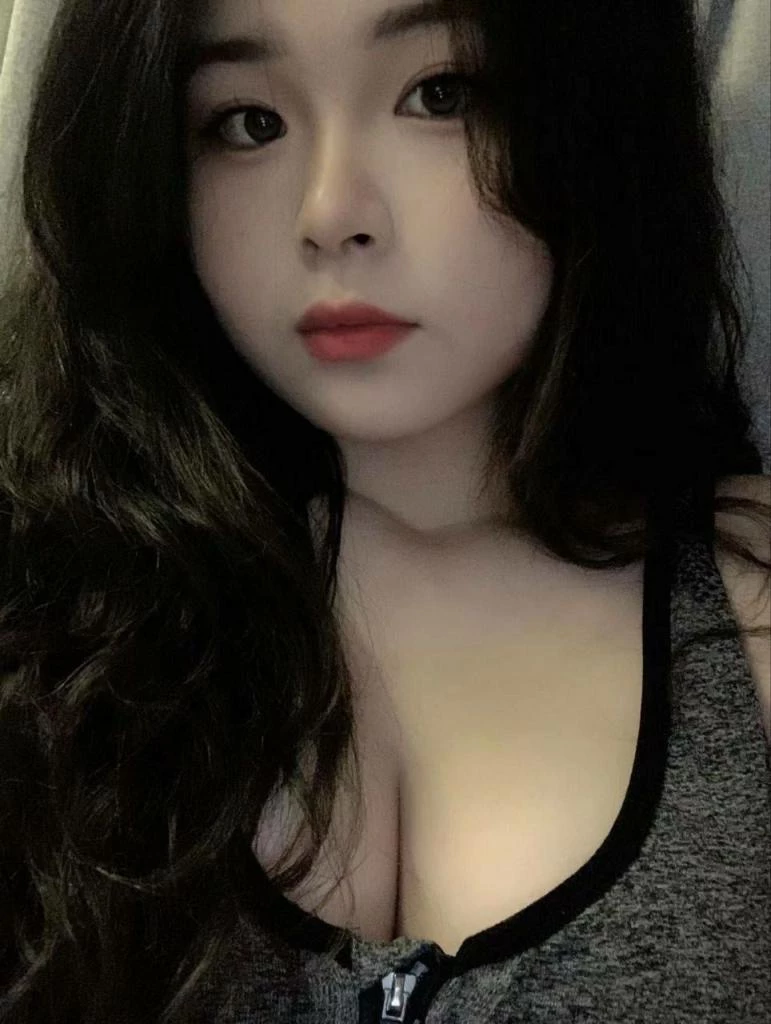 微胖的大奶小女 [10P]