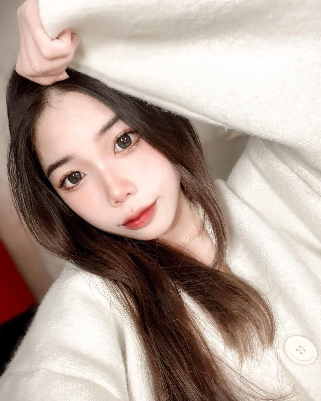 面如桃花的美女 [11P]