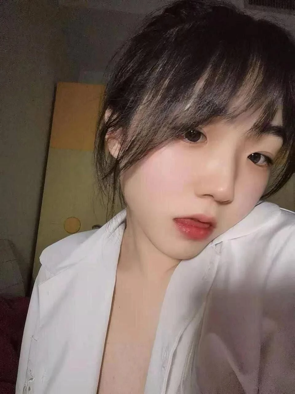 （露脸）高颜值小母狗，娇嫩可爱，期待主人调教[17P]