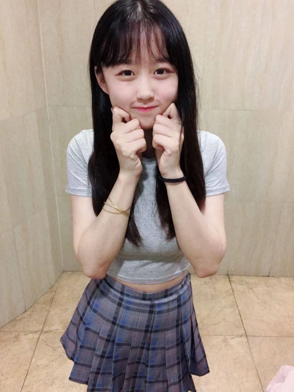 甜美的妹子 [11P]