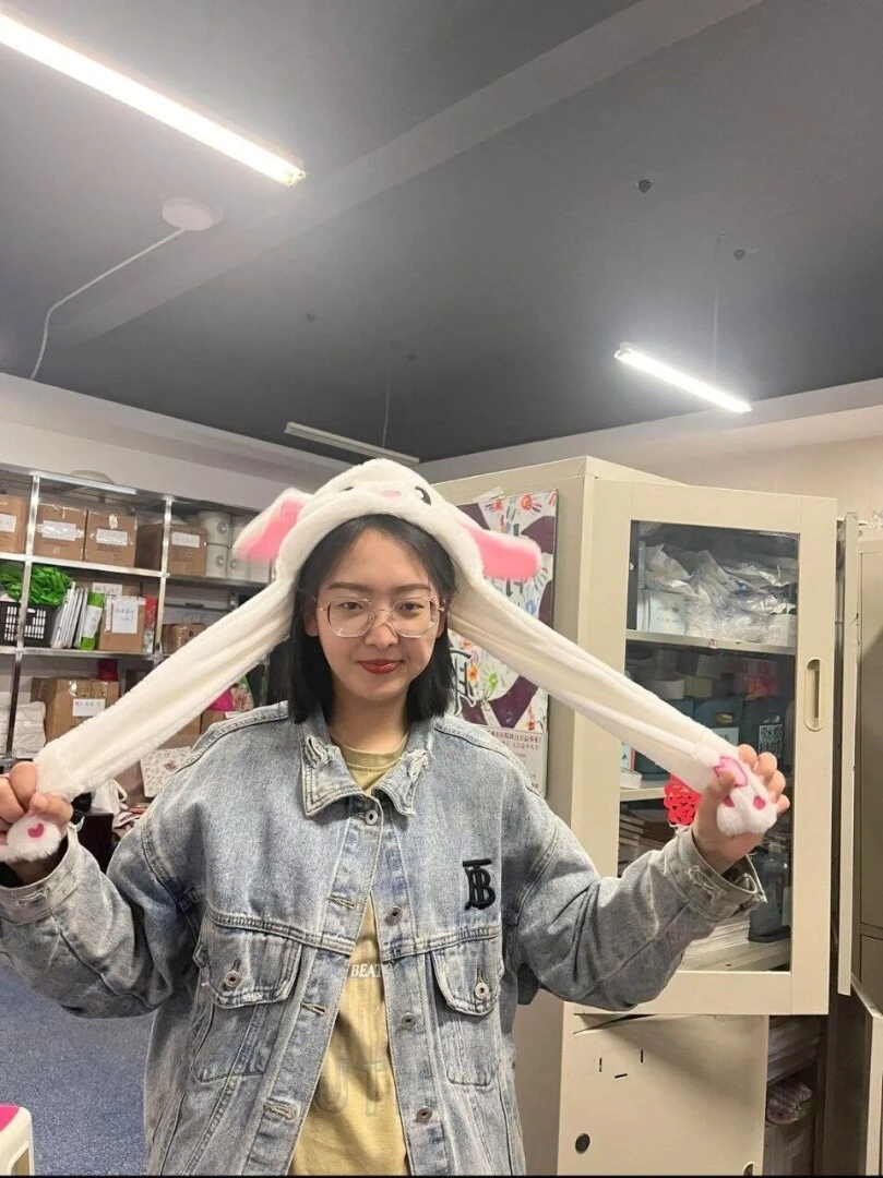 眼镜少妇撅起屁股等着被操的样子真骚[17P]