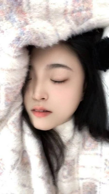 成都顶级反差婊被金主包养，这大屁股上的纹身，太可爱了[39P]