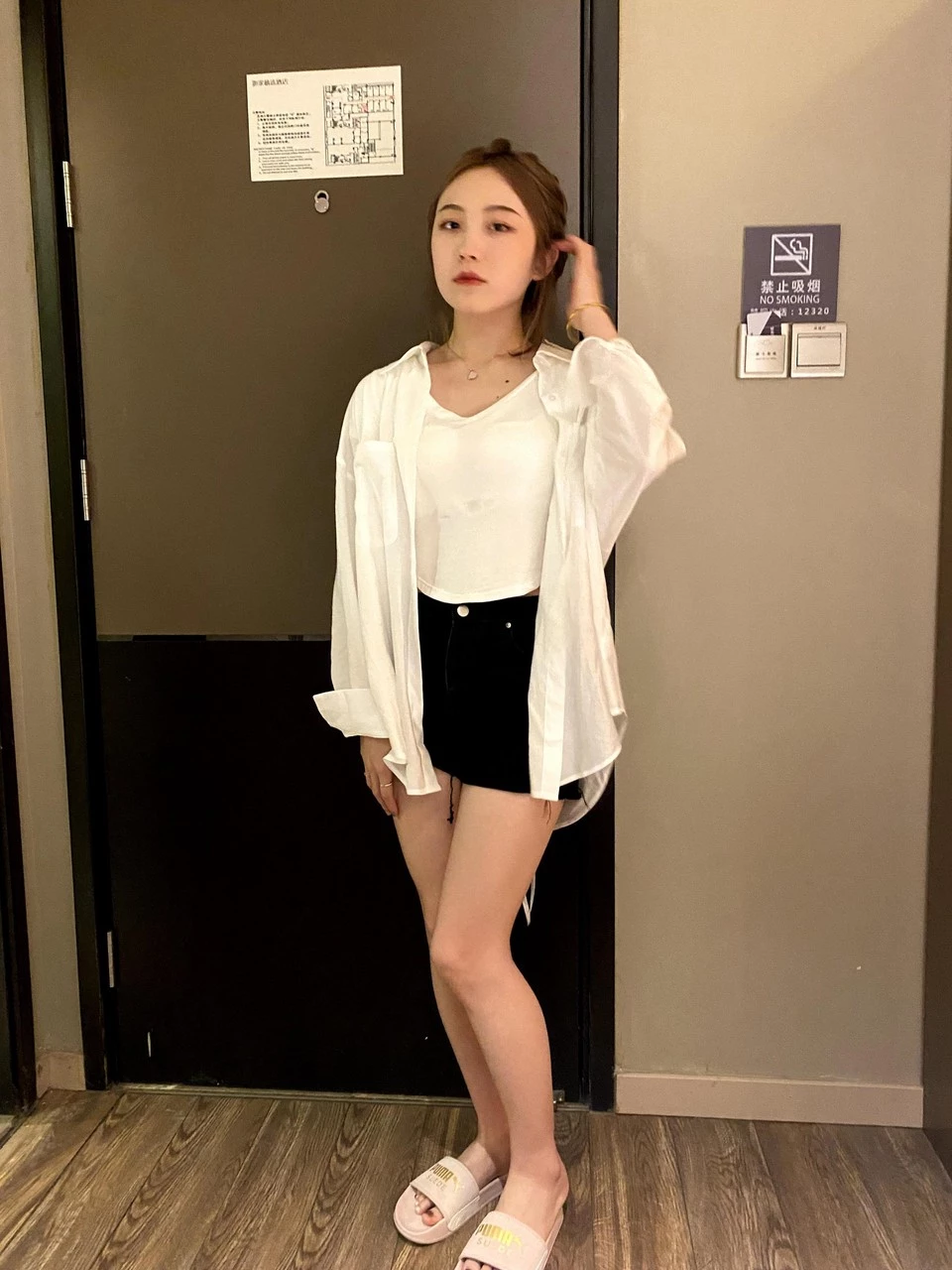 超鲜嫩小姐姐也是被各种玩弄[39P]