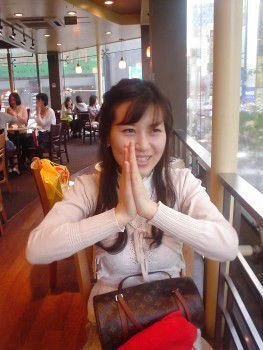 年轻辣妈穴毛浓密~性欲超强[12P]