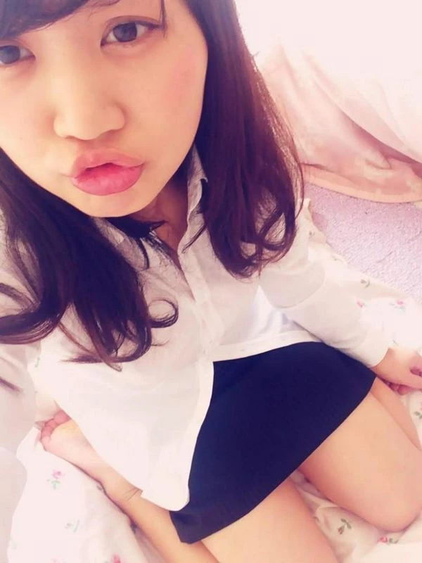 火辣ＯＬ的巨乳自拍[18P]