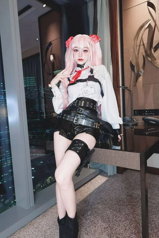 受不了这样的白虎双马尾萝莉[18P]