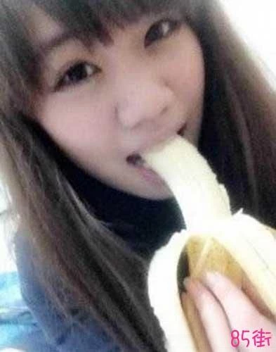 妹妹鲍鱼刚生毛就学人拍裸照，结果被外流了![13P]