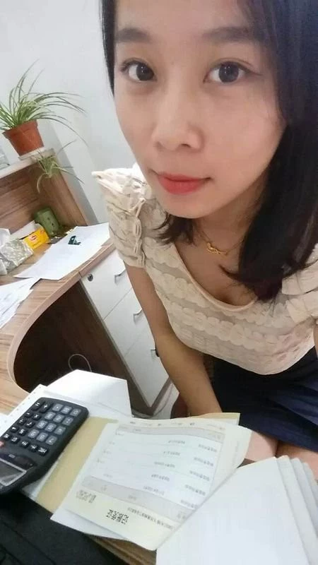 大骚货的朋友注定也是个小骚货[15P]