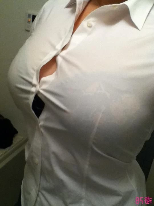 号称是处女的爆乳女学妹[31P]