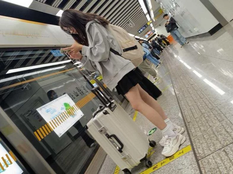 街拍短裙[21P]