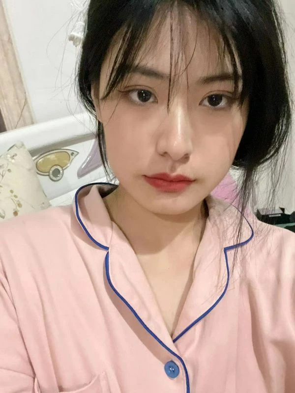 收了这个骚货[19P]
