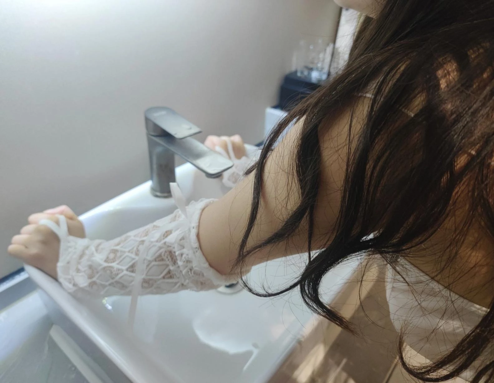 淫荡的女网友穿得这么骚就是要让我干[19P]