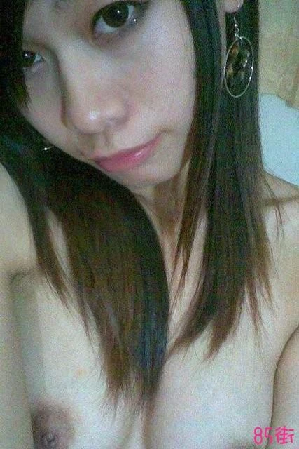 正妹有胆拍裸照是好事，但如果传错地方可就覆水难收了[15P]
