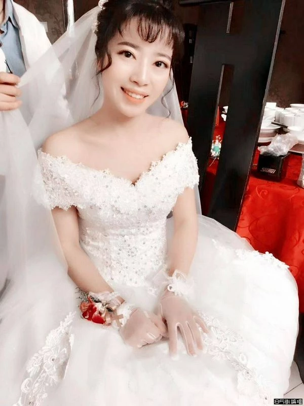 新婚少妇野马难寻架架架骚的不得了[13P]