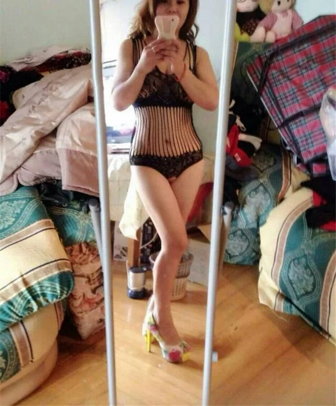 小穴张开等待有缘人[21P]