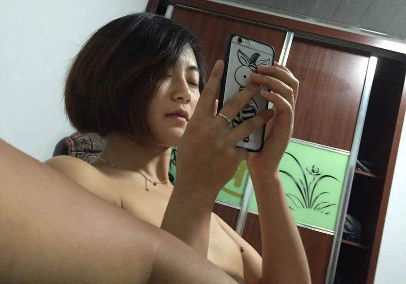 可爱的小姐姐[102P]