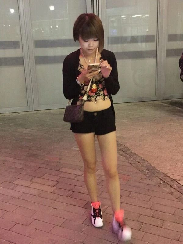 包夜站街女，拍脸要加钱[26P]