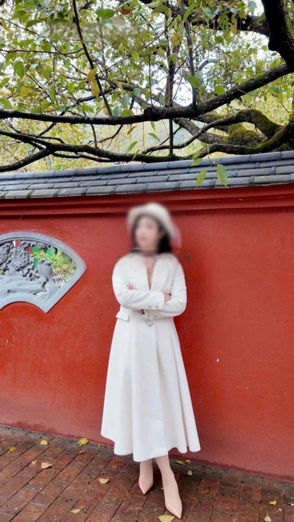 小骚比被领导干喷了以后，在不断地磨合下终于能被我干喷了[21P]